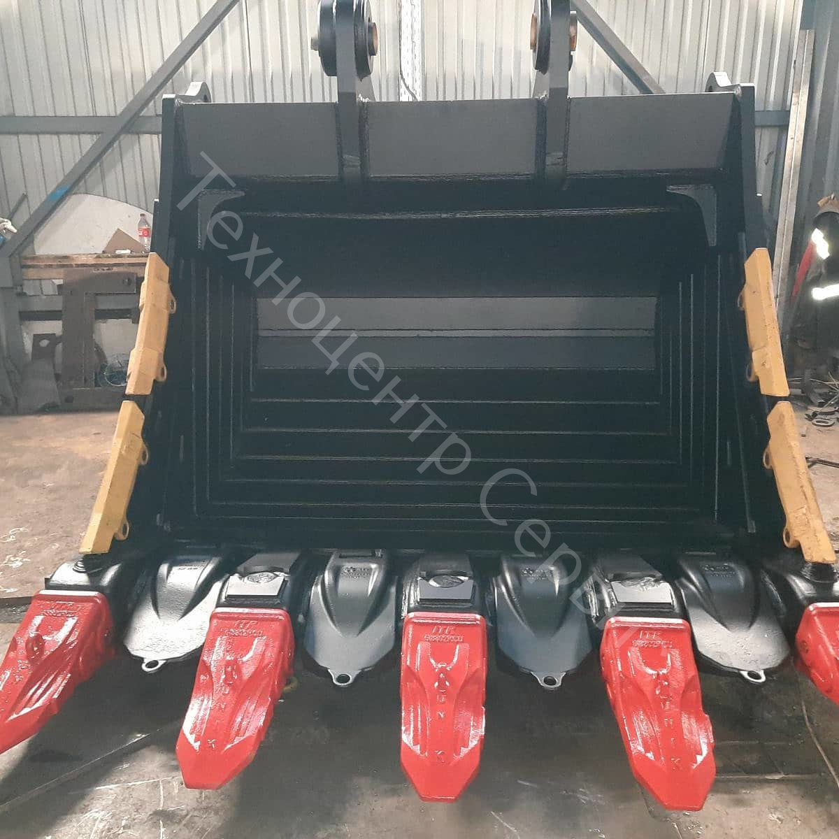 Новый ковш скальный экстра - XRB, для CAT 390FL, объем - 6м³